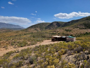 Cowboy's Hill - Karoo Tented Campsite with a View